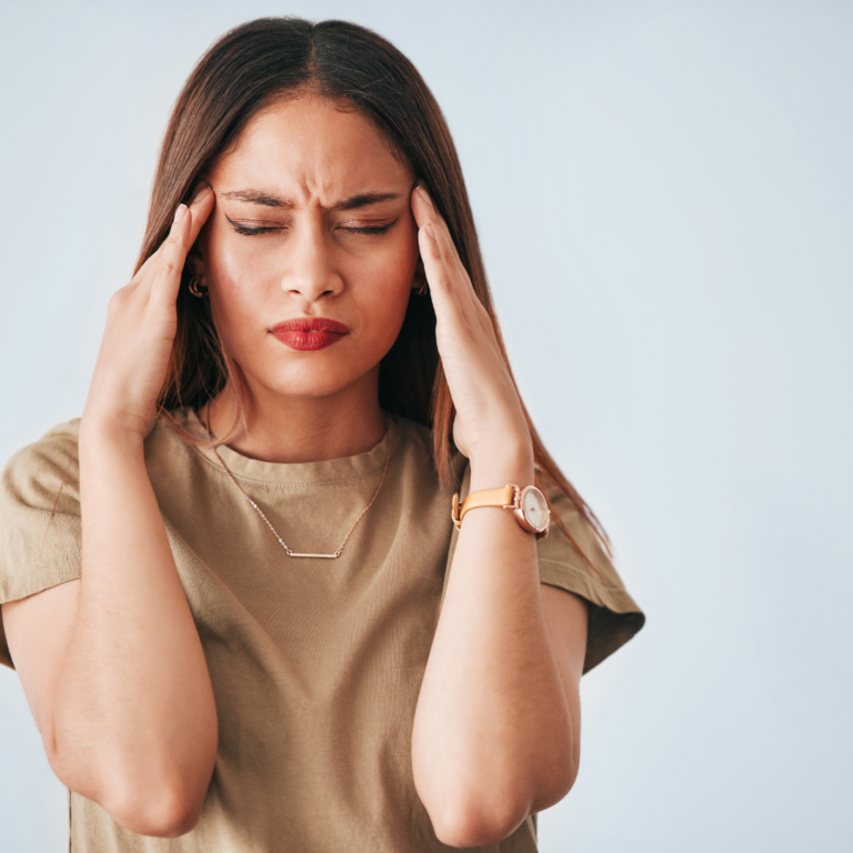 Unraveling Brain Fog: A Comprehensive Guide to Its Triggers, Signs, and Holistic Treatments